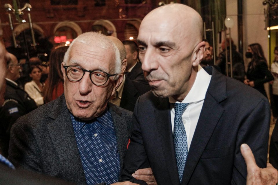 Απόστολος Κακλαμάνης, Γιάννης Μπρατάκος