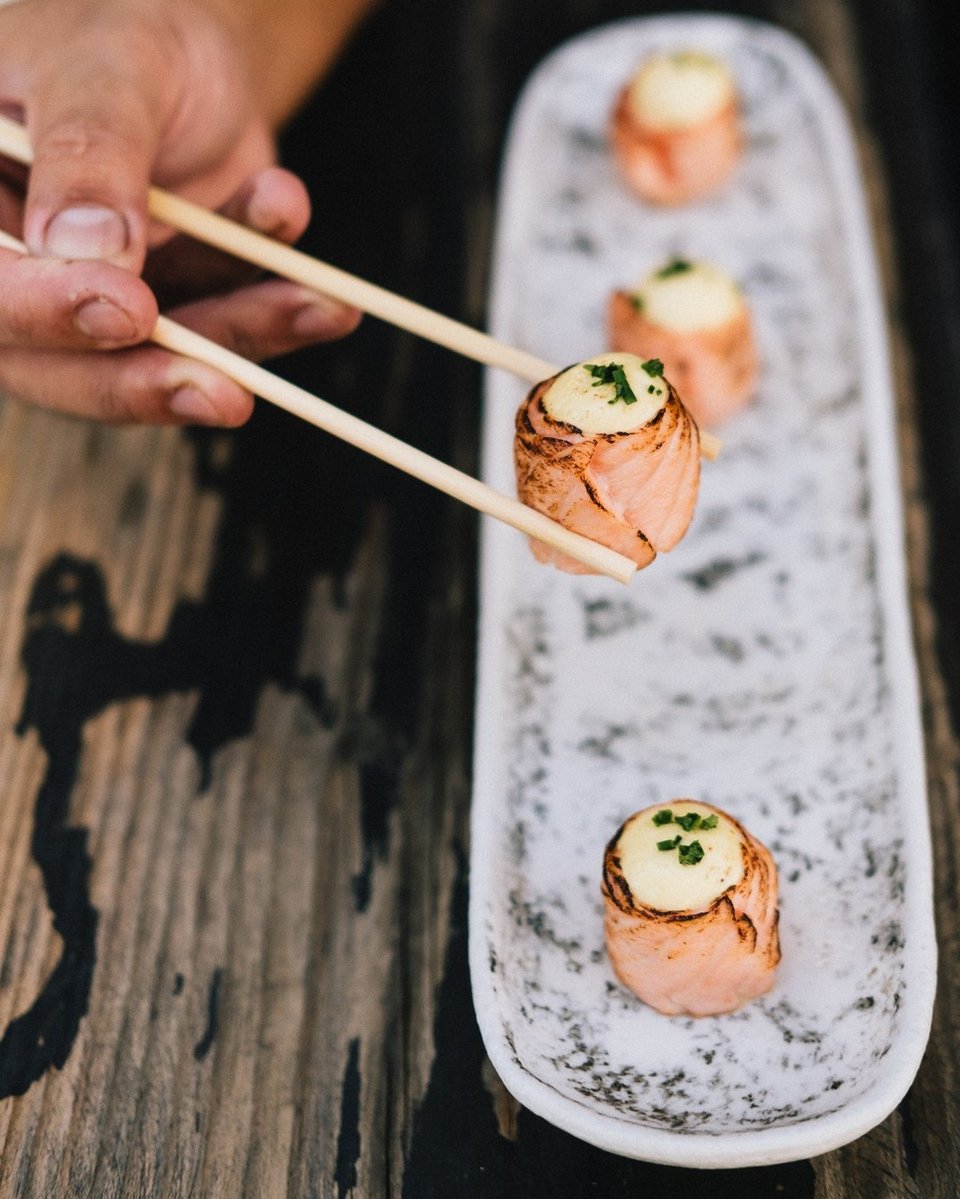 Για asian food ο Γιώργος Καράμπελλας προτιμά το Koi Sushi / Φωτογραφία: @koisushibarsofficial/Ιnstagram