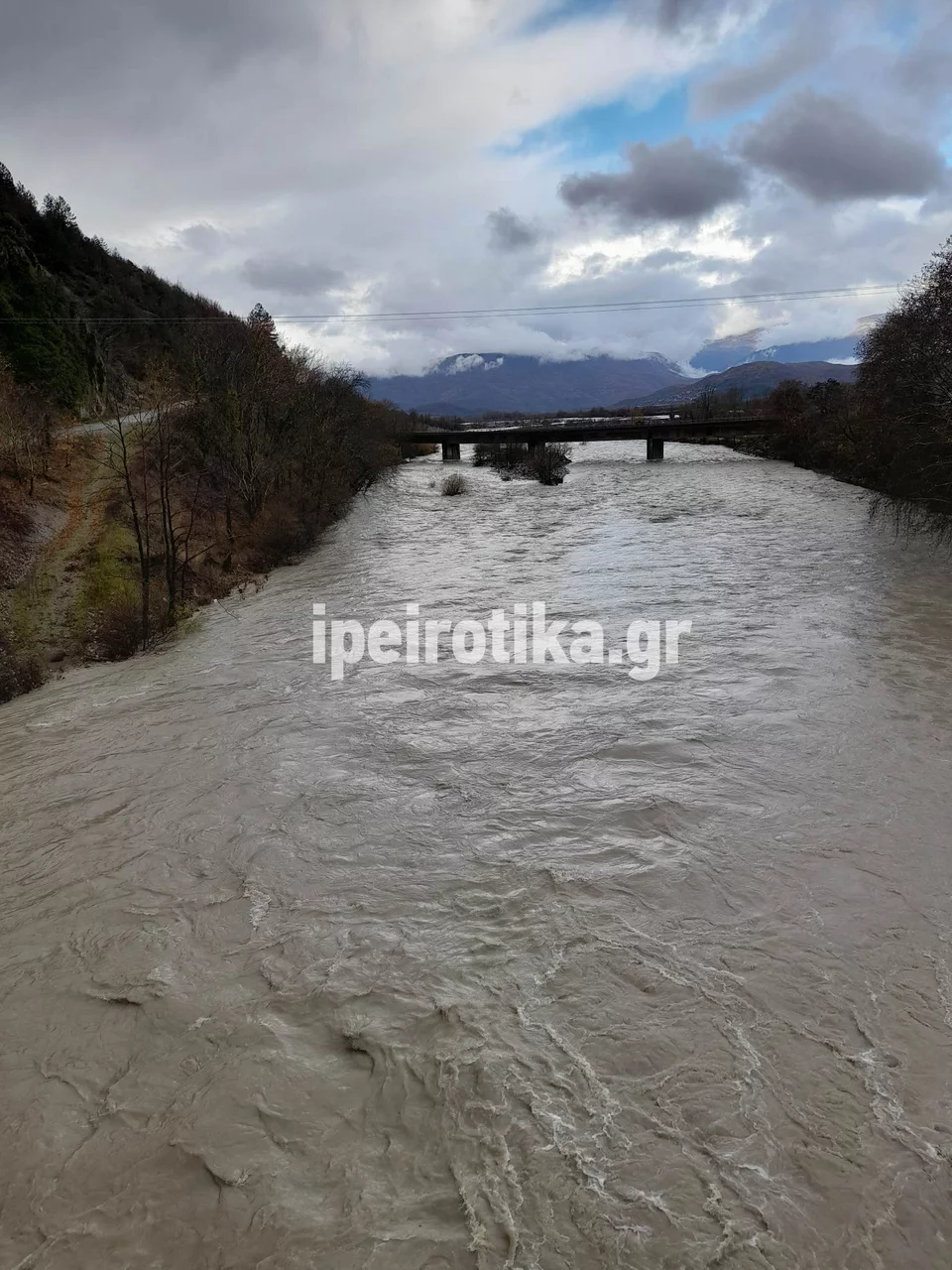 Φούσκωσαν τα ποτάμια από την κακοκαιρία 