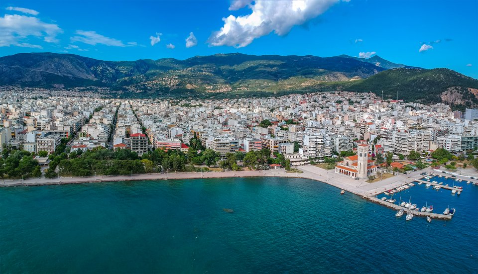 Το παραλιακό μέτωπο του Βόλου είναι το πιο όμορφο κομμάτι της πόλης / Φωτογραφία: Shutterstock