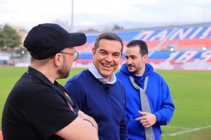 Ο Αλέξης Τσίπρας στη συνέντευξη στους Betarades -Φωτογραφία: ΓΡ. ΤΥΠΟΥ ΣΥΡΙΖΑ/EUROKINISSI