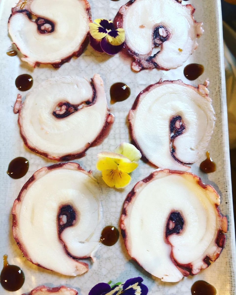 Ένα από τα πιάτα του Αντώνη Κόρακα με χταπόδι. 