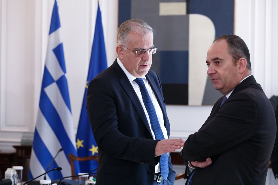Ο Τάκης Θεοδωρικάκος και ο Γιάννης Πλακιωτάκης