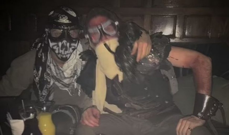 Ο πρίγκιπας Χάρι φόρεσε τη στολή του Mad Max / Dailystar-Netflix