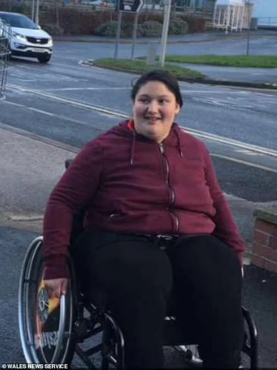 Βρετανία: Σοκ από τον θάνατο 16χρονης εξαιτίας "ακραίας παραμέλησης" - Έκανε την ανάγκη της στο πάτωμα, βρέθηκαν σκουλήκια στο κρεβάτι 4