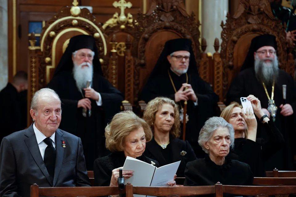 κηδεία τέως βασιλιάς κωνσταντίνος φωτογραφίες από την μητρόπολη και το τατόι