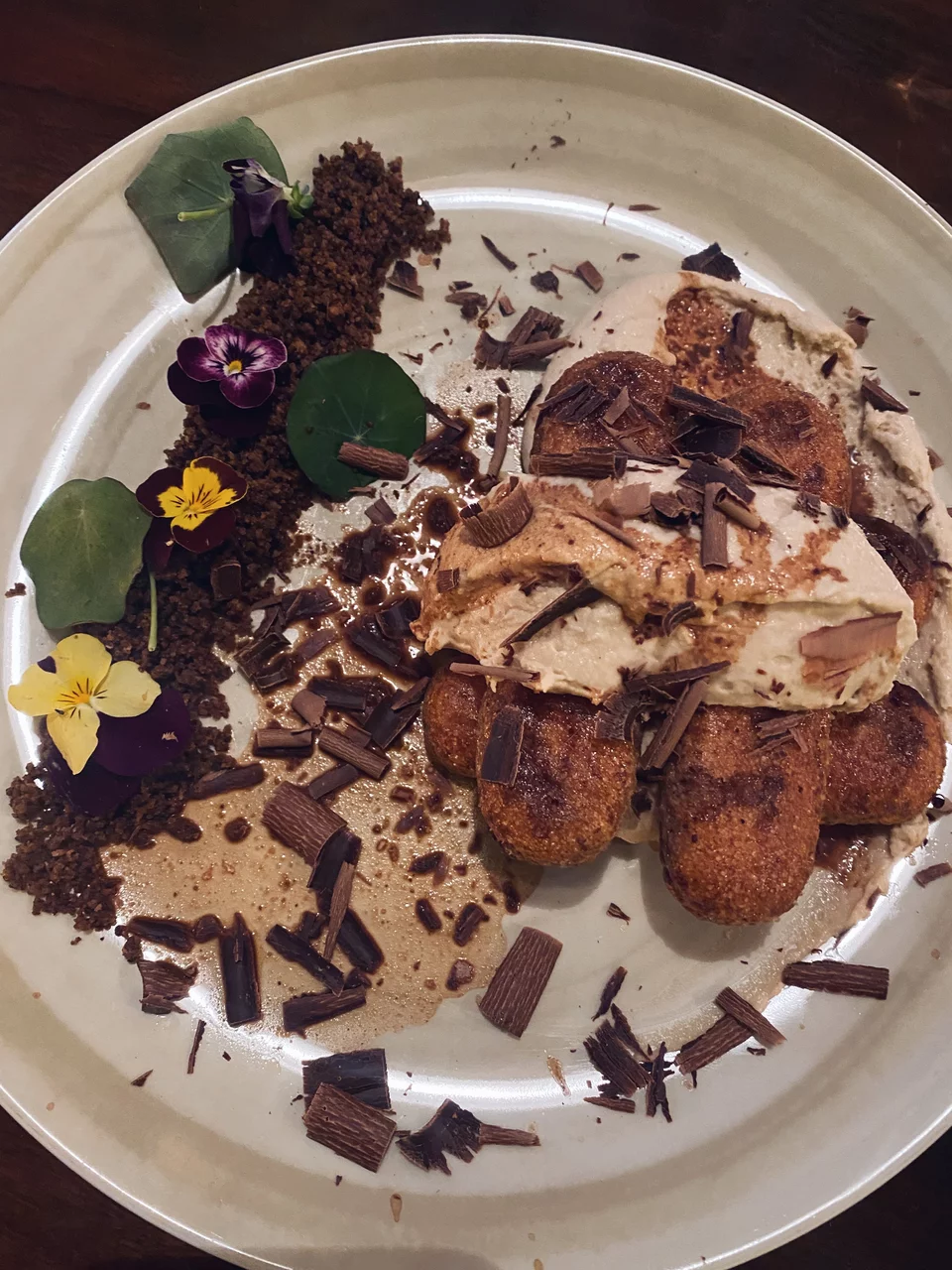 Το τιραμισού είναι πολύ γευστικό και ισορροπημένο. Ένα γλυκό που θες να φας ξανά!