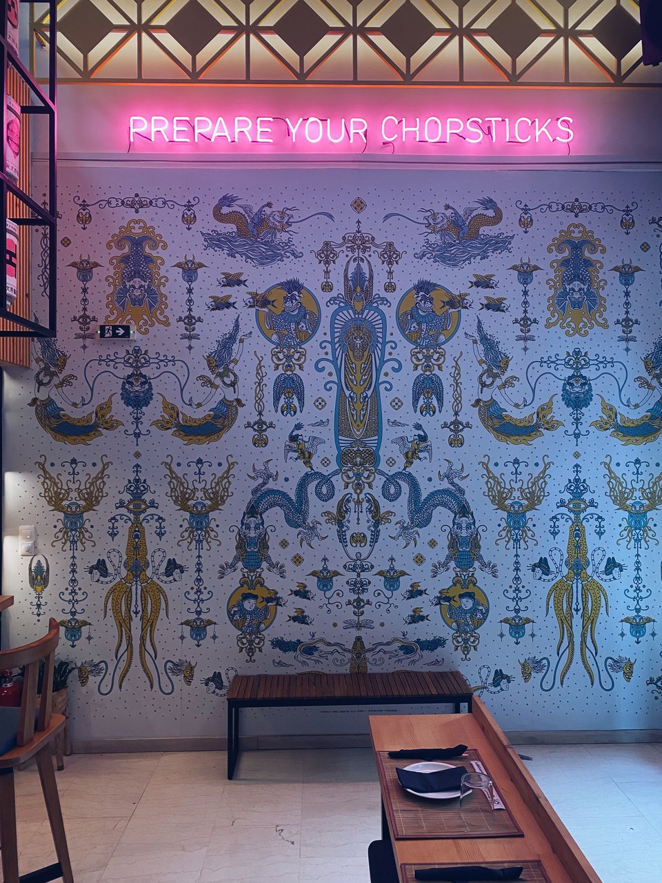 Τη διακόσμηση του χώρου έχει επιμεληθεί η Φωτεινή Τρουμπαδάκη.