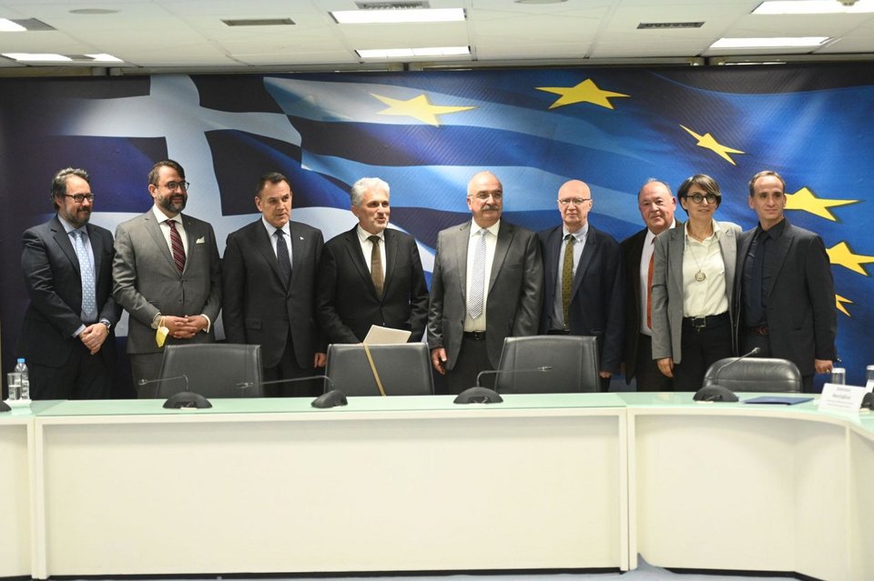 Yπογραφή Μνημονίου Συνεργασίας για τον σχεδιασμό και τη βιομηχανική παραγωγή νέου μη επανδρωμένου αεροχήματος