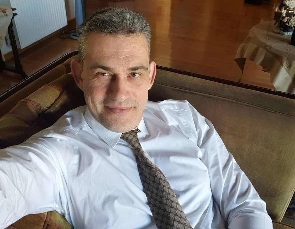 O καλλιτέχνης Ανδρέας Ρουσουνέλης