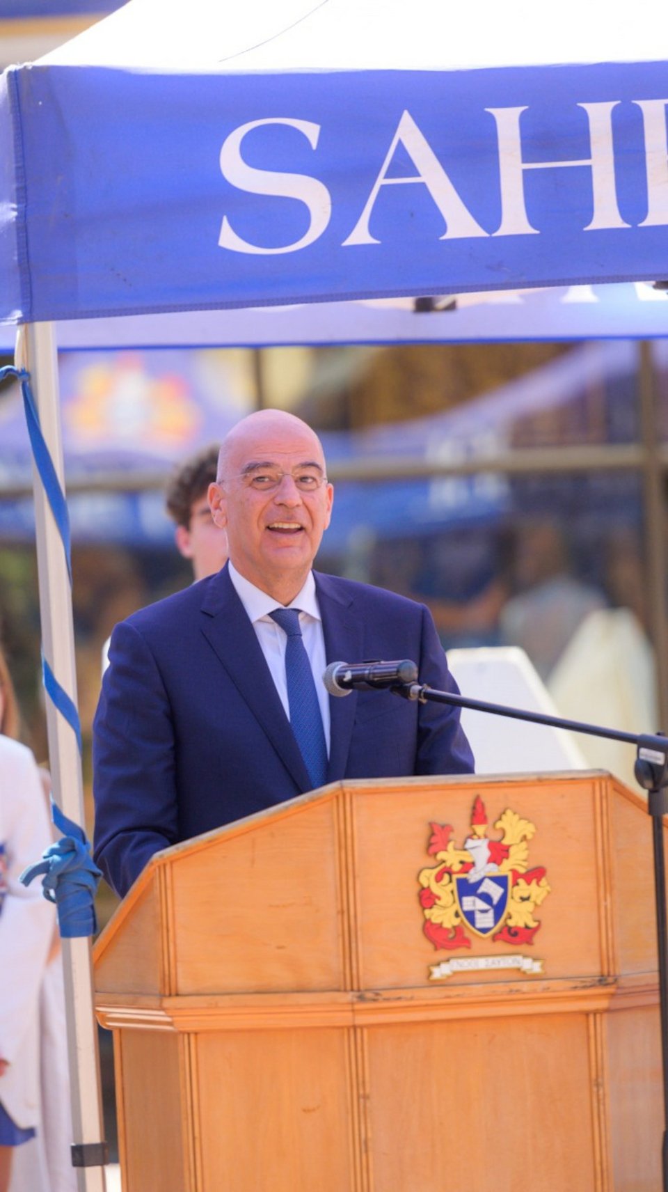 Ο Νίκος Δένδιας στο σχολείο SAHETI, στο Γιοχάνεσμπουργκ/ Twitter