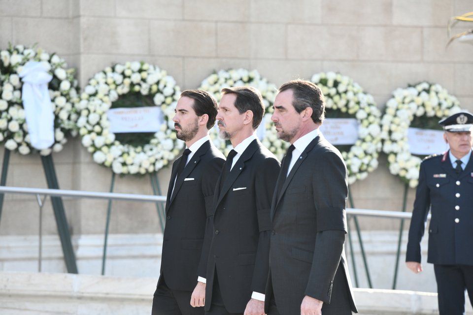 Οι τρεις γιοι του τέως, Παύλος, Νικόλαος και Φίλιππος