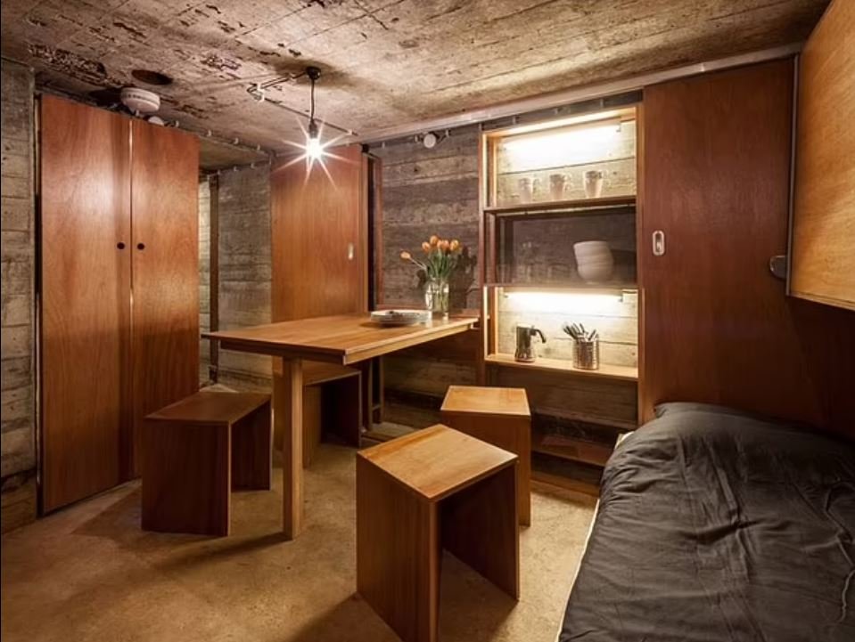 Ένα προτεινόμενο εσωτερικό ενός πολυτελούς καταφυγίου επιβίωσης Rising S.