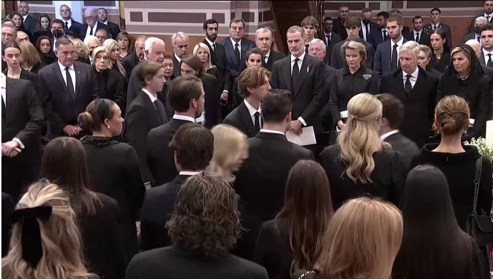 κηδεία τέως βασιλιάς κωνσταντίνος φωτογραφίες από την μητρόπολη και το τατόι