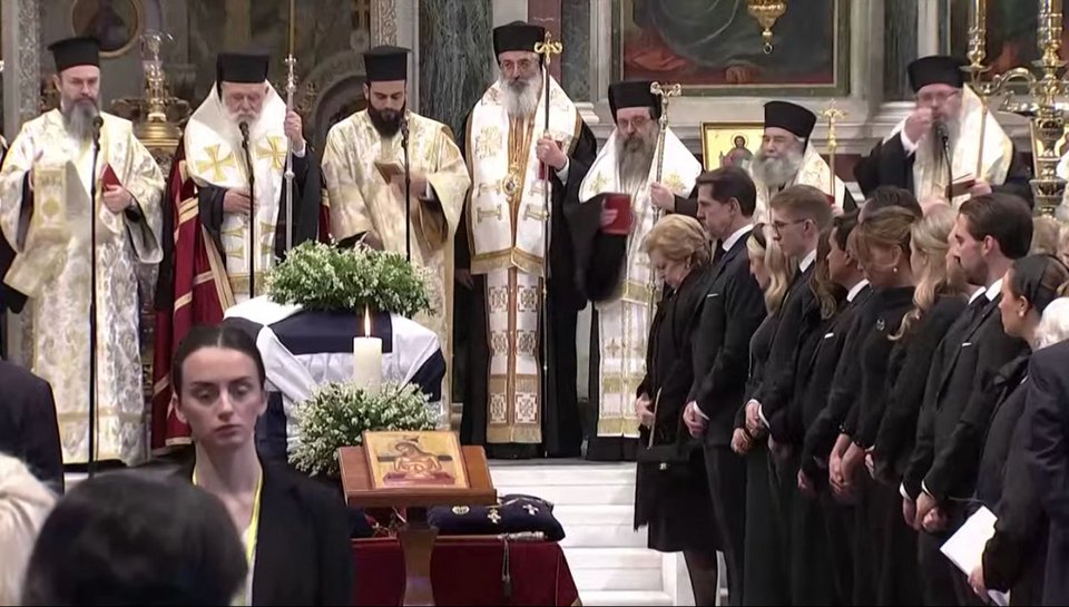 κηδεία τέως βασιλιάς κωνσταντίνος φωτογραφίες από την μητρόπολη και το τατόι