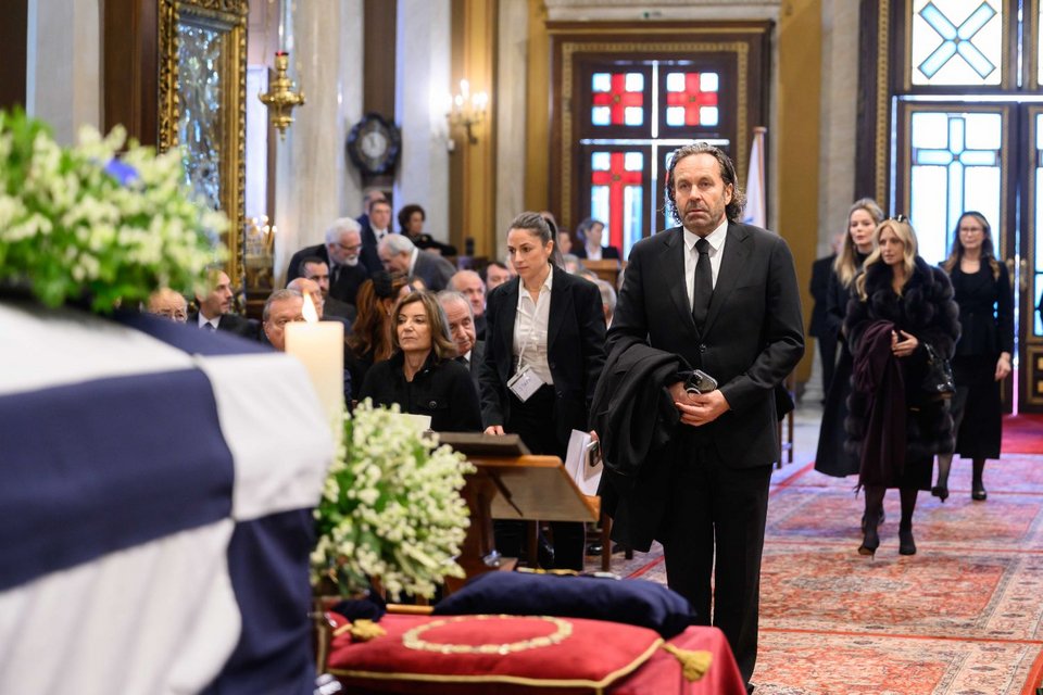 Ο Τόμας Φλορ, πατέρας της Νίνας Φλορ, η οποία έχει παντρευτεί τον Φίλιππο, μικρότερο γιο του Κωνσταντίνου και της Αννας-Μαρίας