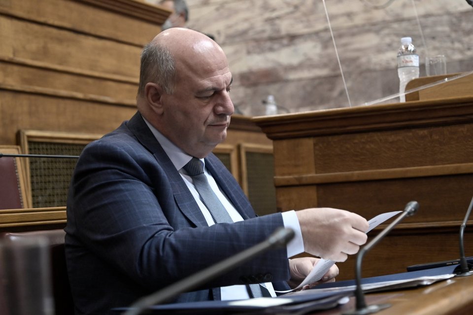Ο Κώστας Τσιάρας στην Επιτροπή Θεσμών και Διαφάνειας της Βουλής: Φωτογραφία: ΜΙΧΑΛΗΣ ΚΑΡΑΓΙΑΝΝΗΣ-EUROKINISSI