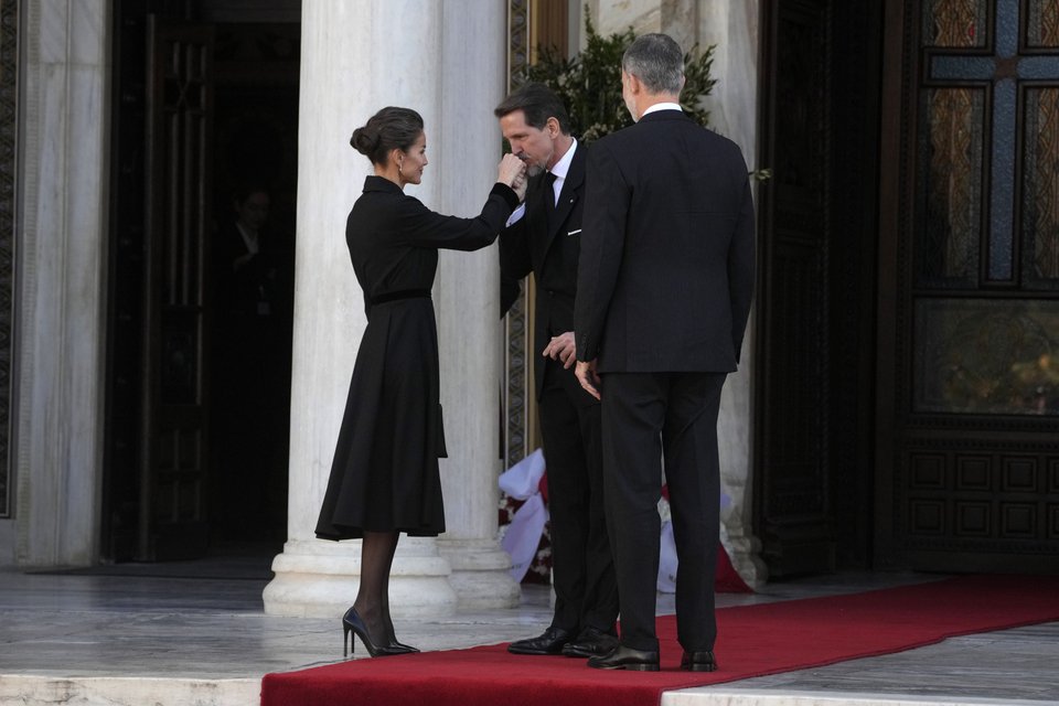To χειροφίλημα του Παύλου στην βασίλισσα Λετίθια της Ισπανίας
