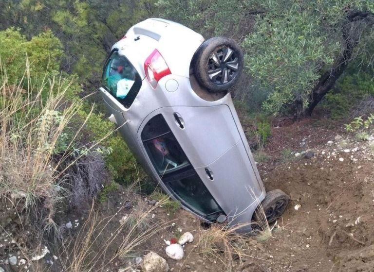 Ρόδος: Βρέθηκε ντελαπαρισμένο το αυτοκίνητο 44χρονης αγνοούμενης μητέρας