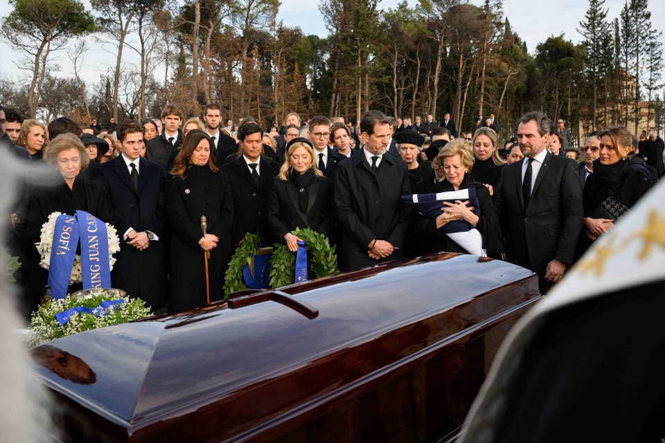Ταφή τέως βασιλιά Κωνσταντίνου στο Τατόι
