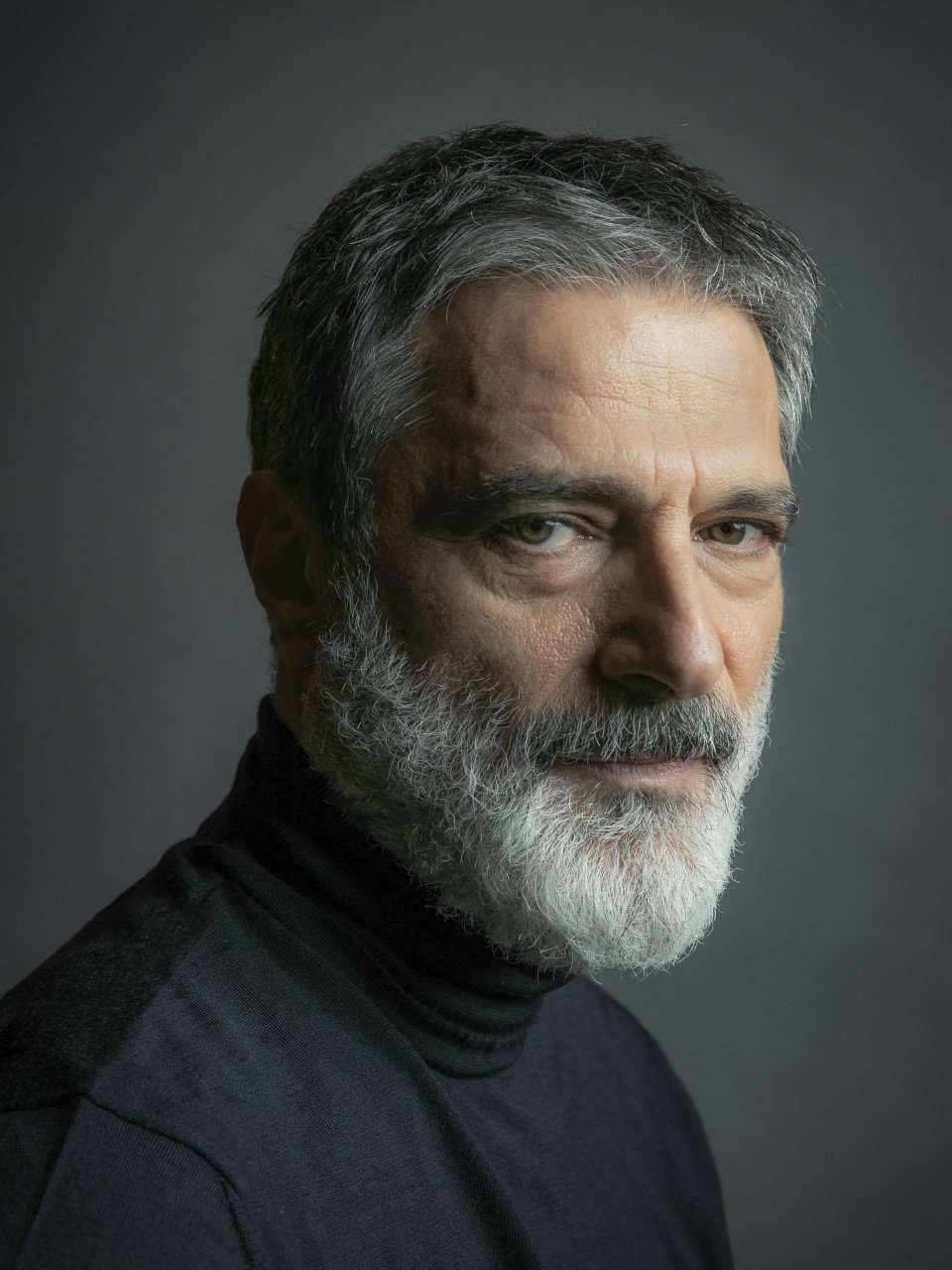  Οι πρώτοι στόχοι για τη Λυρική μετά την ανανέωση της  θητείας του - iefimerida.gr