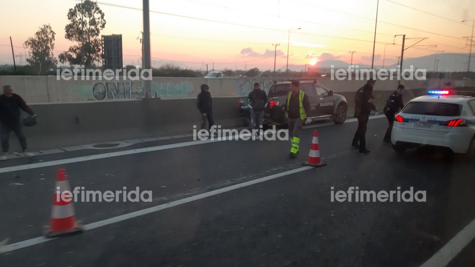 Το σημείο όπου σημειώθηκε το τροχαίο στην Αττική Οδό / Φωτογραφία: iefimerida.gr