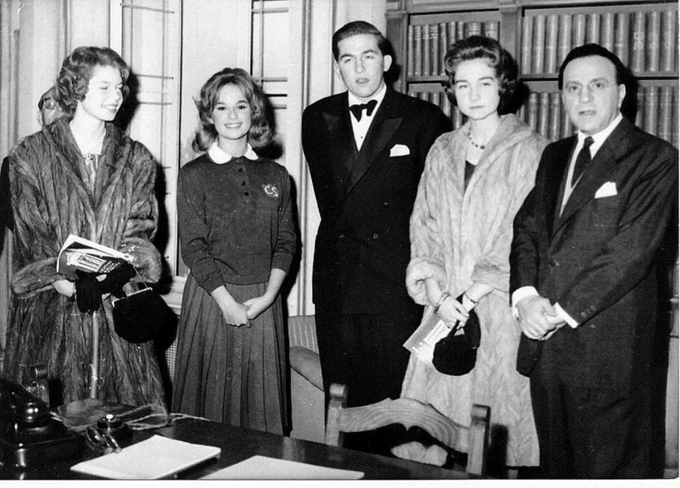 Ειρήνη, Αλίκη Βουγιουκλάκη, Κωνσταντίνος, Σοφία, Μουσούρης