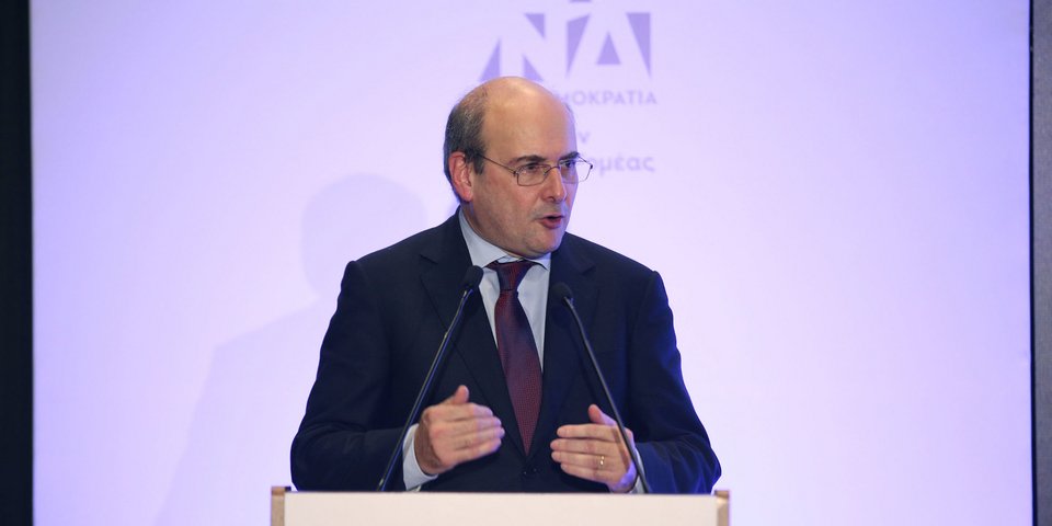 Ο Κωστής Χατζηδάκης κατά την ομιλία του