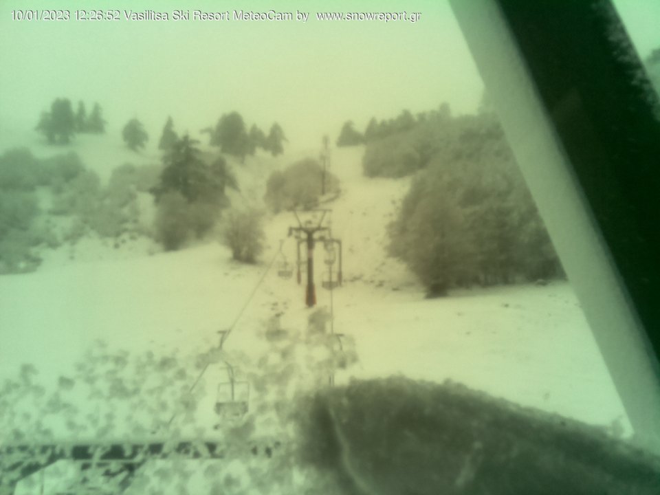 Χιονόπτωση στη Βασιλίτσα / snowreport.gr