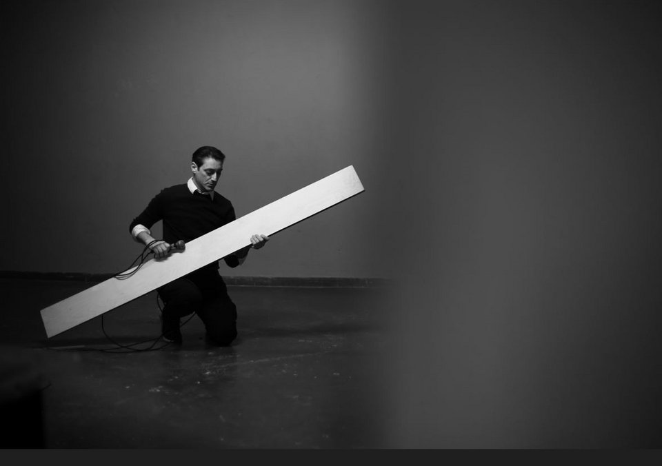 «Μου αρέσει αυτή η περιοχή όπου υπάρχουν πράγματα για τα οποία δεν μπορείς ακριβώς να μιλήσεις. Με ενδιαφέρει αυτό ο χώρος. Θέλω να κρατήσω αυτή την περιοχή συναισθημάτων και αίσθησης όπως είναι, να μην την μετατρέψω σε μια περιοχή νόησης, κατανόησης, εξήγησης»/ ΦωτοΠηνελόπη Γερασίμου