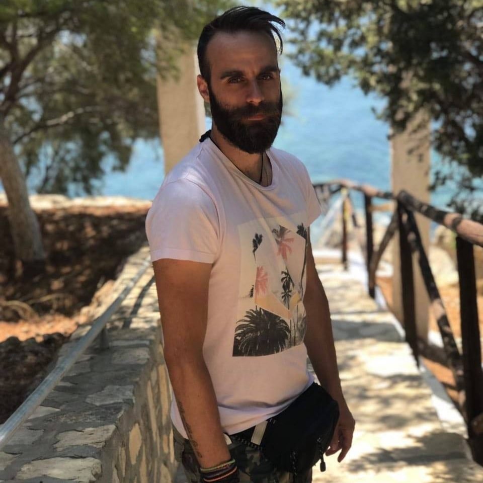 Ο 33χρονος Μάνος που έχασε τη ζωή του σε τροχαίο στη Σητεία το βράδυ της Τσικνοπέμπτης / cretalive.gr
