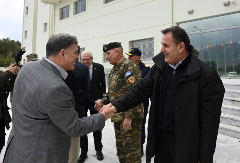 Ο Νίκος Παναγιωτόπουλος με βουλευτή των ΗΠΑ / Φωτογραφία: Intime