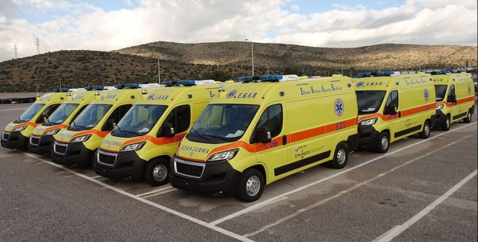 Ασθενοφόρα που προσέφερε η Ένωση Ελλήνων Εφοπλιστών