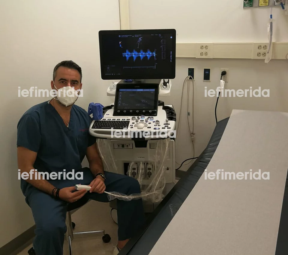 Ο Δημήτρης Κλεττας στο ιατρείο του στην Καραϊβική