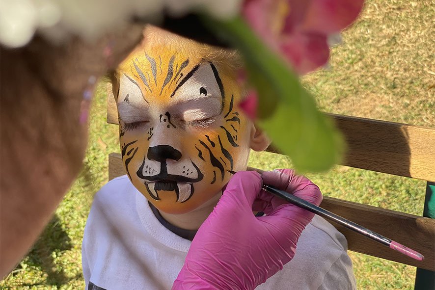 face painting