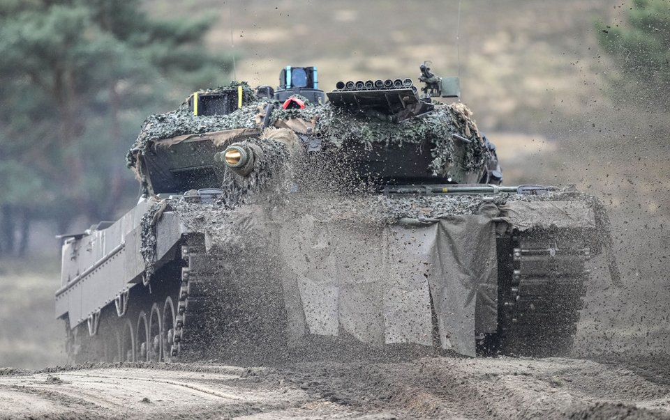 Τα τανκς Leopard 2 που έστειλε η Γερμανία στην Ουκρανία / AP Photo/Martin Meissner, file
