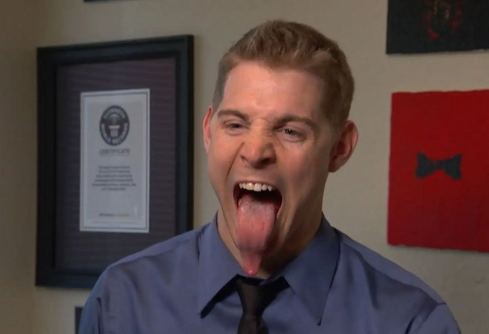 Η γλώσσα του Nick Stoeberl είναι 10,1 εκατοστά 