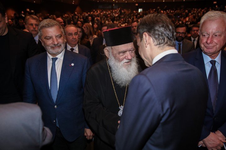 Τετ α τετ του Αρχιεπισκόπου Ιερωνύμου με τον πρωθυπουργό Κυριάκο Μητσοτάκη / Φωτογραφία: ΓΙΑΝΝΗΣ ΠΑΝΑΓΟΠΟΥΛΟΣ/EUROKINISSI
