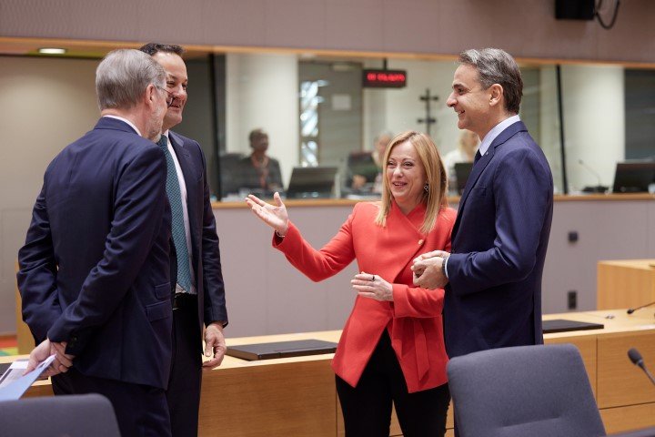 Κυριάκος Μητσοτάκης και Τζόρτζια Μελόνι στην άτυπη Σύνοδο Κορυφής / Φωτογραφία: ΔΗΜΗΤΡΗΣ ΠΑΠΑΜΗΤΣΟΣ/ΓΡΑΦΕΙΟ ΤΥΠΟΥ ΠΡΩΘΥΠΟΥΡΓΟΥ/EUROKINISSI