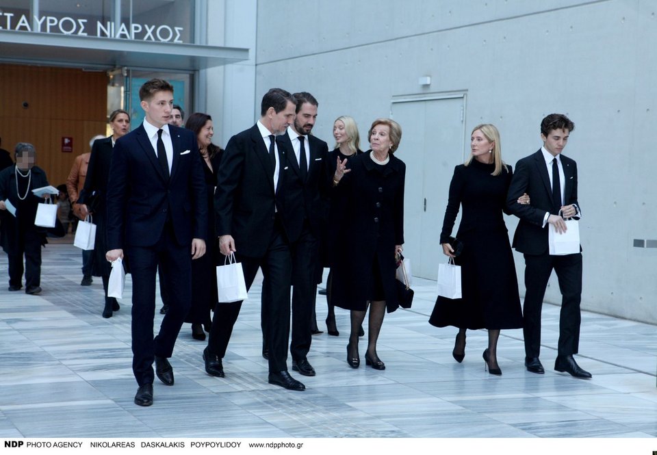 Καφές για το Μνημόσυνο του τέως βασιλιά Κωνσταντίνου -Η οικογένεια