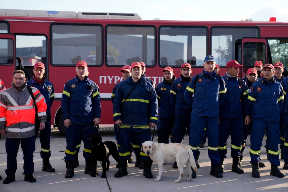 Μέλη της ΕΜΑΚ που συμμετέχουν στη αποστολή παροχής βοήθειας στην Τουρκία