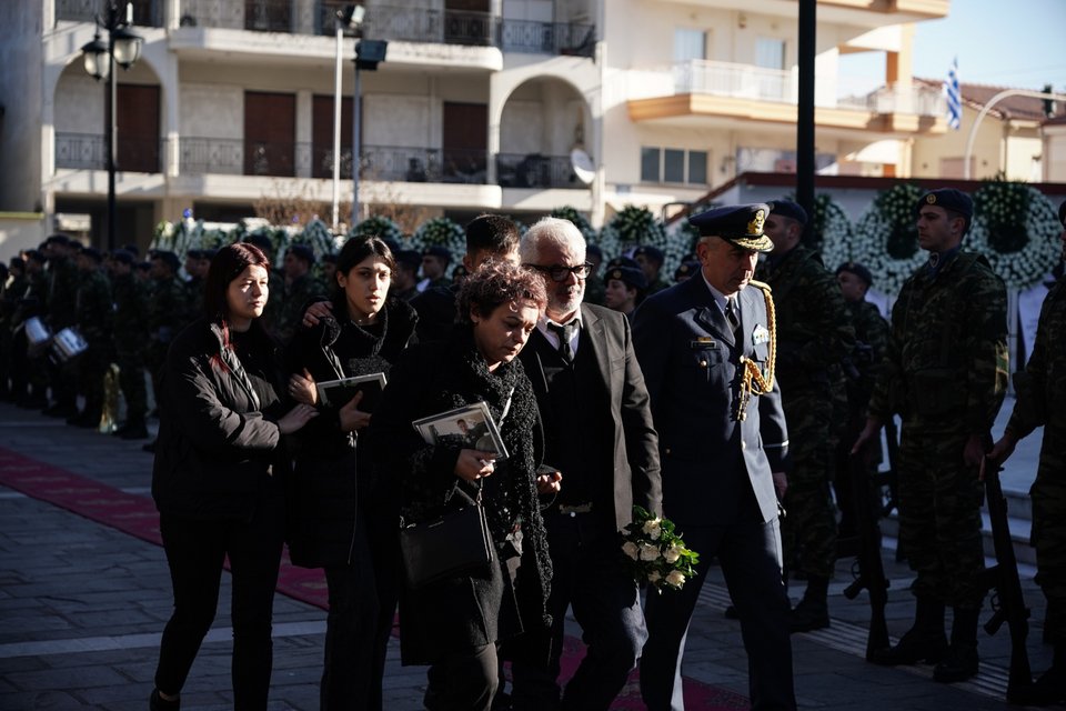 Οι γονείς του υποσμηναγού Μάριου -Μιχαήλ Τουρούτσικα