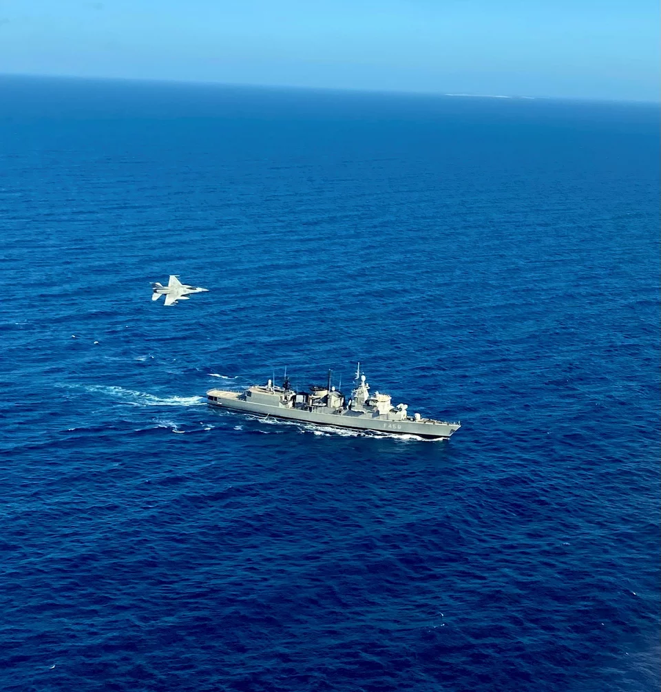 Συνεκπαίδευση PASSEX (Passing Exercise) των ελληνικών μονάδων με τη γαλλική φρεγάτα «FS Provence» πραγματοποιήθηκε ανοιχτά της Καρπάθου.