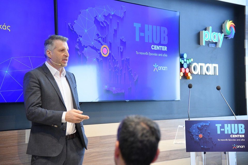 Ο Θοδωρής Παπαλουκάς 