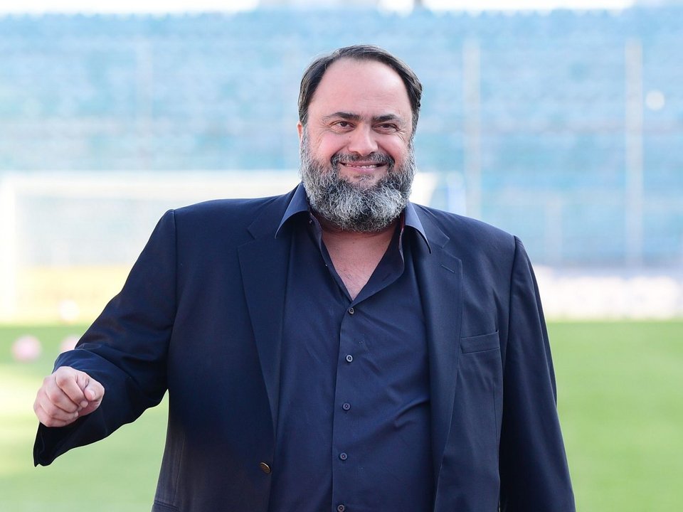 Ο Βαγγέλης Μαρινάκης στο Πανθεσσαλικό για το Βόλος-Ολυμπιακός / Φωτογραφία: Eurokinissi