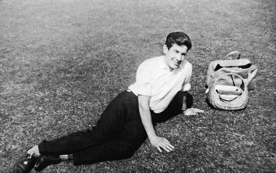 Ο Len στη φωτογραφία το 1963