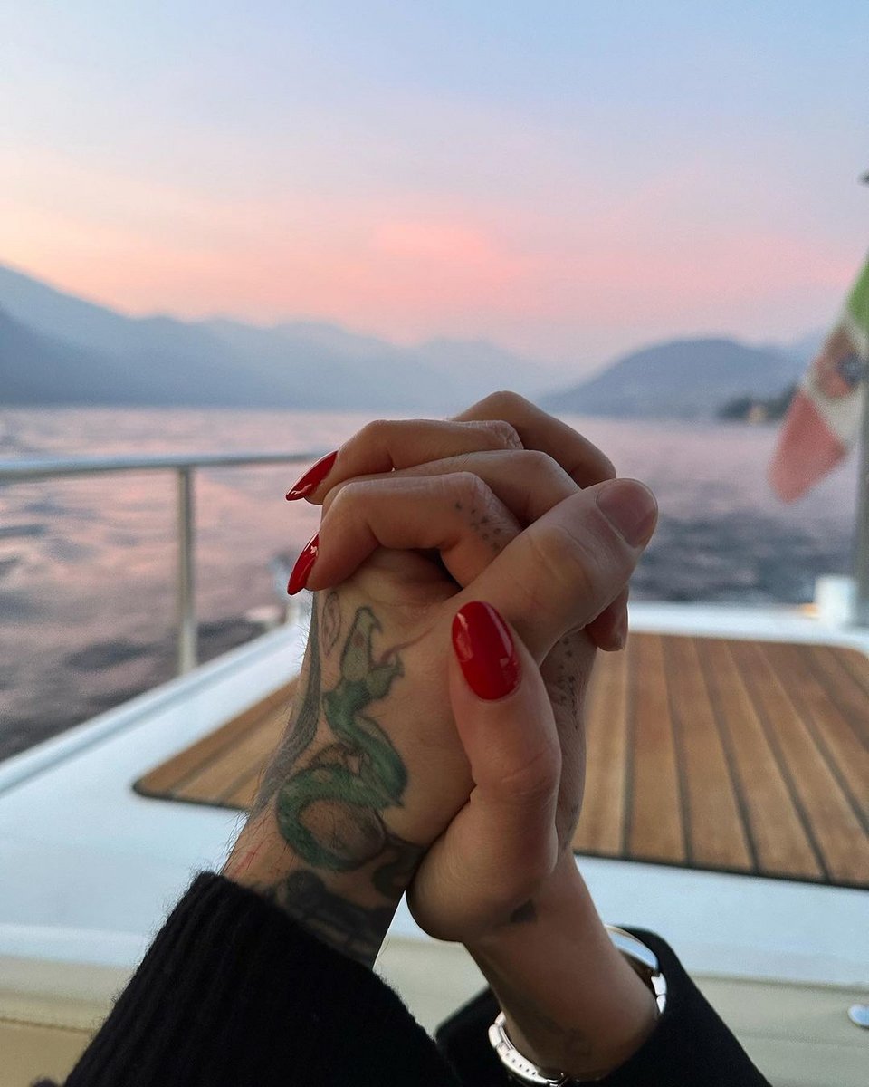 Η φωτογραφία που ανέβασε ο Fedez δίνοντας τέλος στις φήμες για προβλήματα στο γάμο του