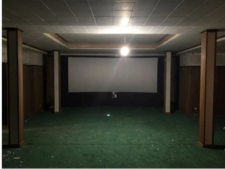 Η υπόγεια κινηματογραφική αίθουσα στο Τατόι / Υπουργείο Πολιτισμού