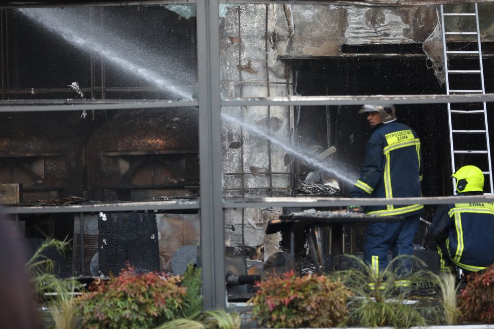 Καταστράφηκε ολοσχερώς το εστιατόριο από τη φωτιά