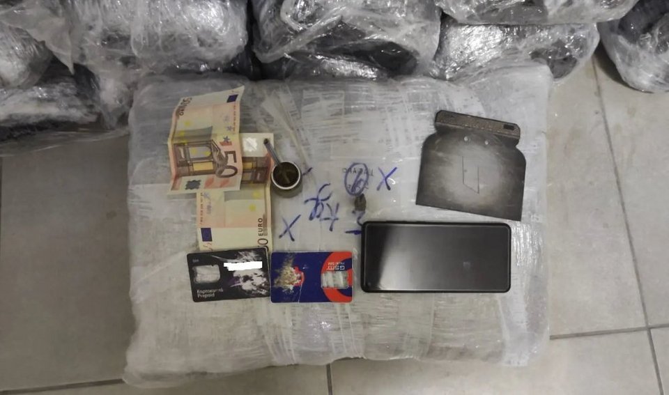 Κατασχέθηκαν 67 κιλά κάνναβης στην Ηγουμενίτσα / astynomia.gr 